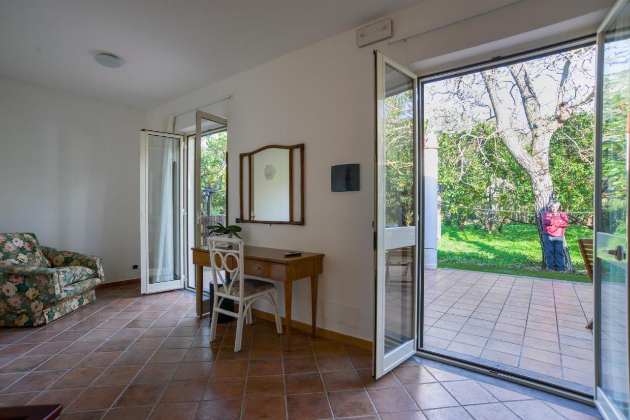 Agriturismo Piccolo Canyon Apartment Piano di Sorrento Exterior foto